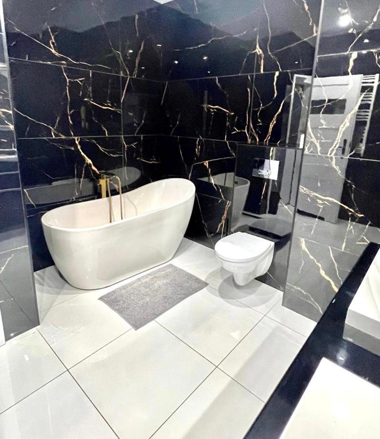 Appartamento Skyview Apartament Przemyśl Esterno foto